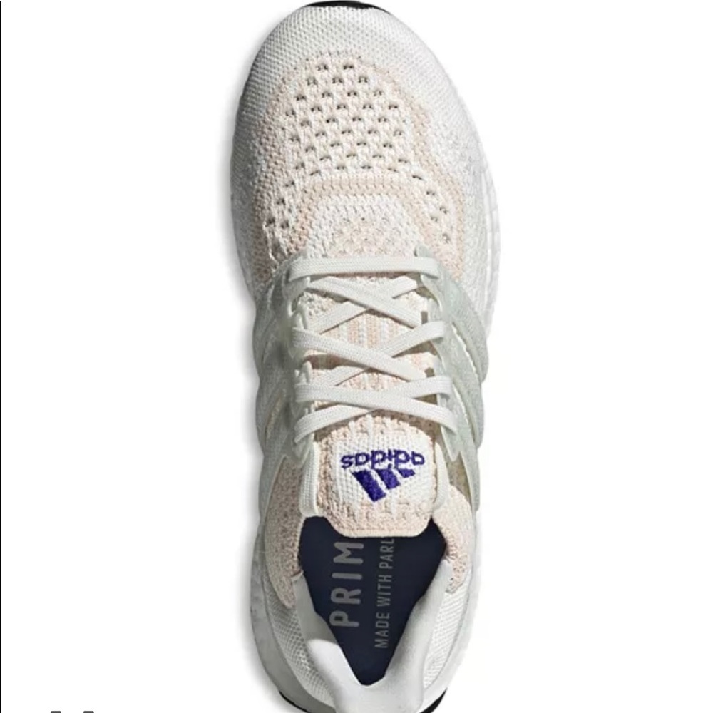 Women's Ultraboost 6-0 DNA Running Sneakers size 8.5 BRAND NEW